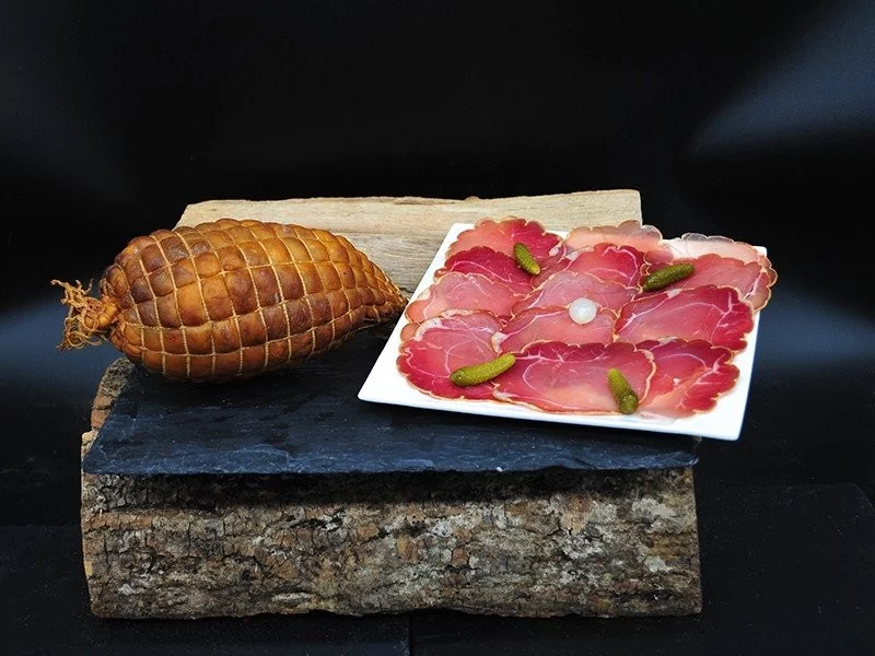 noix de jambon tranchée fumé