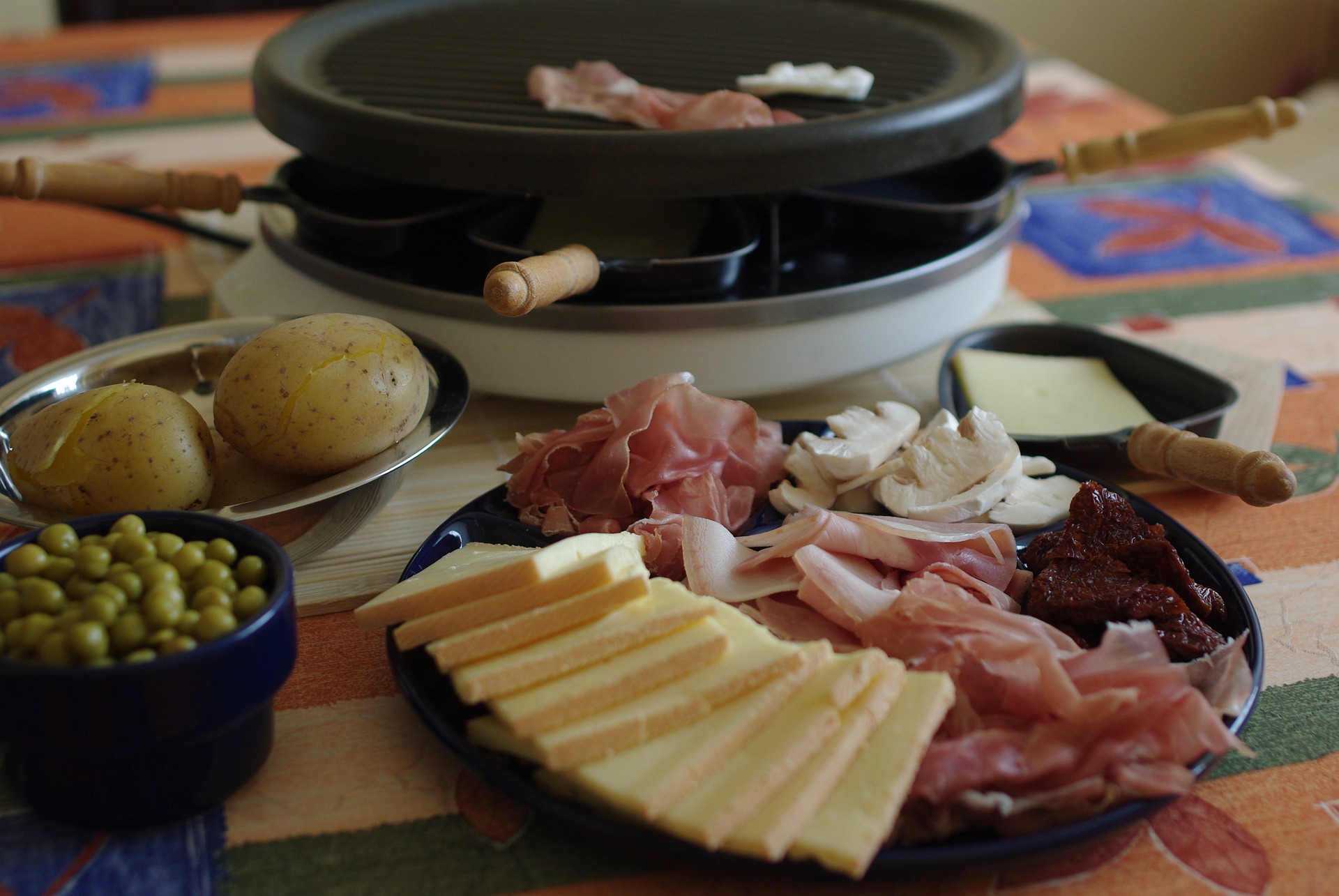 Accessoires pour une raclette partie reussie avec ses amis